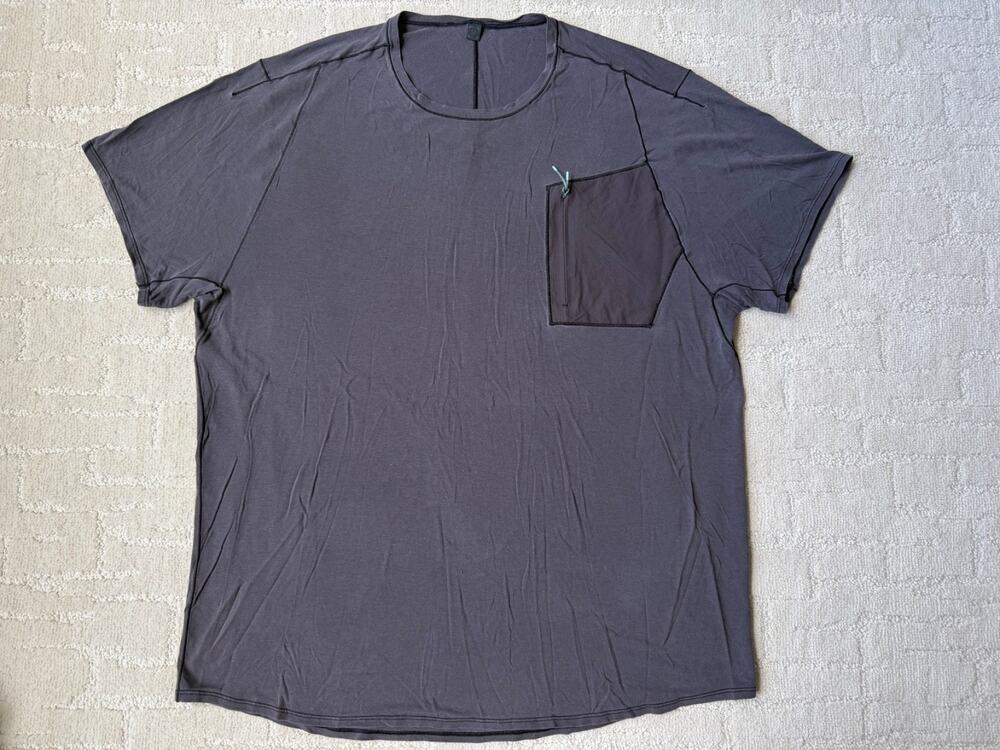 Lululemon Lab Sarala Short Sleeve Pullover Shirt Mens Zipper Pocket